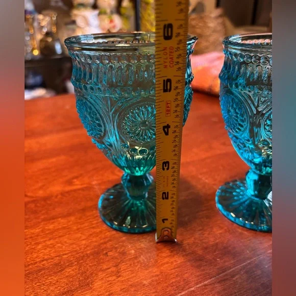 Pioneer Woman Adeline Embossed Footed Glass Goblet in turquoise - Picture 7 of 9